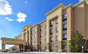 Hampton Inn & Suites - Coors Road